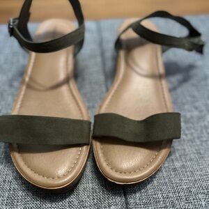 Lane Bryant Black and Tan Sandals Minimalist Design